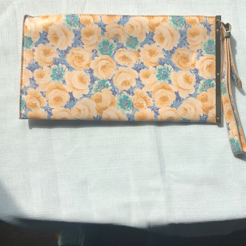 Flower print clutch purse